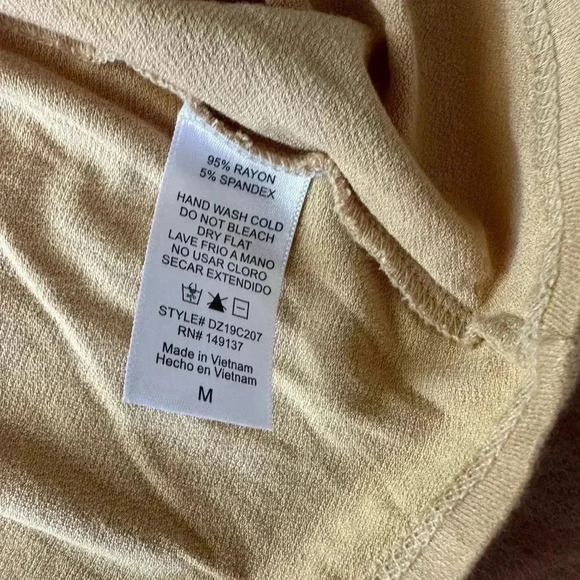 Excuse Me I Have To Go Be Awesome DOUBLE ZERO Women’s Yellow Tank Sz M - Picture 5 of 8